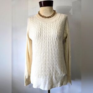 Fenn Wright Manson 100% Merino Wool Ligjtweight Cream Cable Knit Sweater. Size M